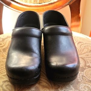 Black Dansko Slip-ons Size 8